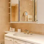 Casiola - With View & Common Indoor Pool Appartement