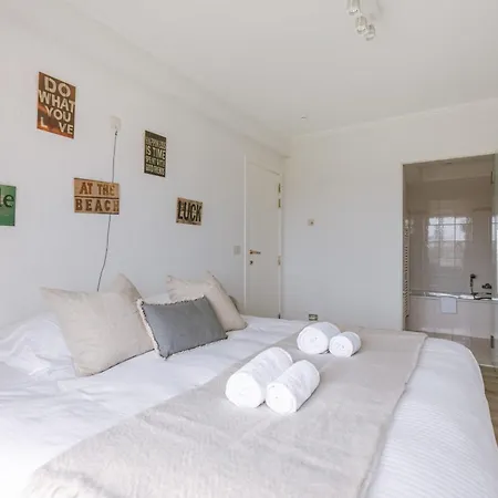 דירה Casiola - With View & Common Indoor Pool קנוקה-הייסט