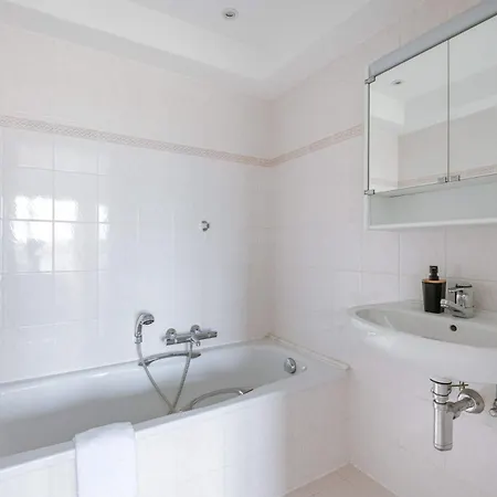 Casiola - With View & Common Indoor Pool *