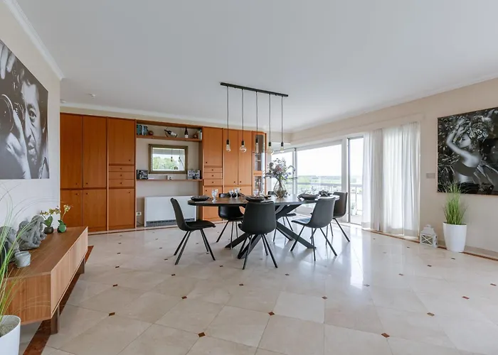 Apartment Casiola - With View & Common Indoor Pool Knokke-Heist