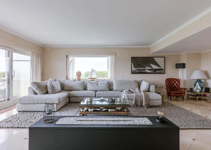 Casiola - With View & Common Indoor Pool Apartment Knokke-Heist