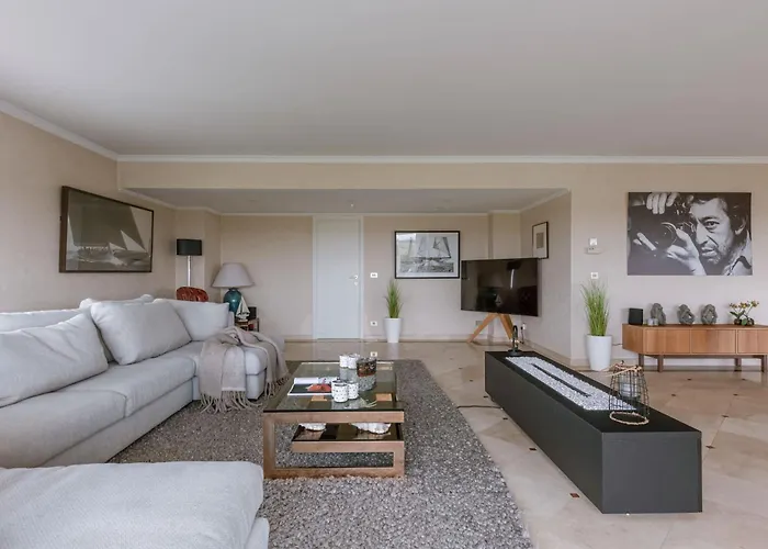 Casiola - With View & Common Indoor Pool Apartment