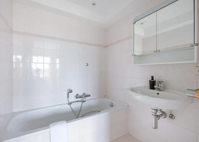 Casiola - With View & Common Indoor Pool *